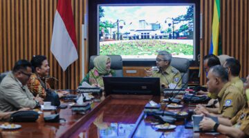 Dorong Pariwisata Inklusif, Bandung Diminta Kembangkan Paket Wisata Berbasis Data